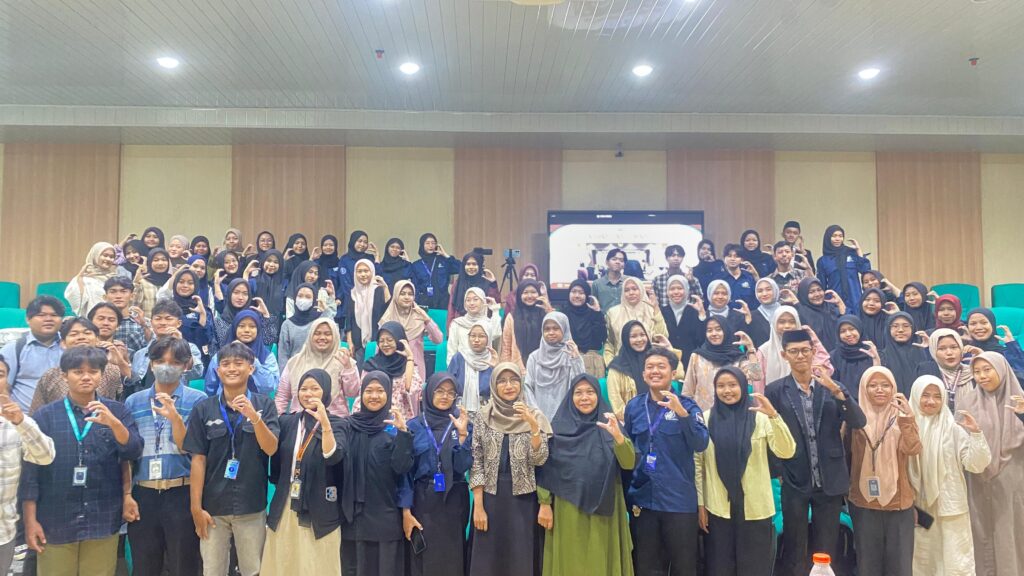Mahasiswa sebagai Agen Perubahan Digital: HIMKA INFINITY UIN SSC Sukses Gelar Seminar Internasional AI